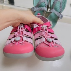 KEEN サンダル　セット　23cm ＋　23、5cmの画像