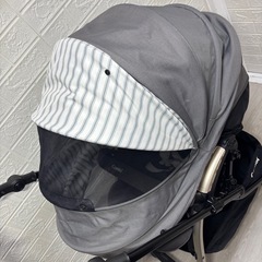 500円お値下げしました‼️🎉　［美品✨］ 手洗い清掃済 　combi アンブレッタ　4キャス　両対面　式　福岡　の画像