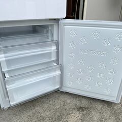 【動作保証あり】Haier ハイアール 2020年 JR-NF148B-W 148L 2ドア 冷凍冷蔵庫【管理KRR793】の画像