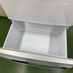 170 送料設置無料★三菱　自動製氷機能付き大型冷蔵庫　335L 300L以上　ホワイトカラー　の画像