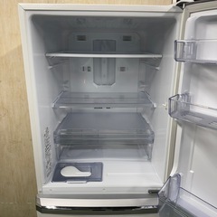 170 送料設置無料★三菱　自動製氷機能付き大型冷蔵庫　335L 300L以上　ホワイトカラー　の画像