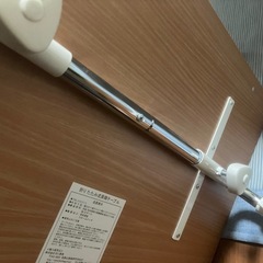 折りたたみ式テーブルの画像