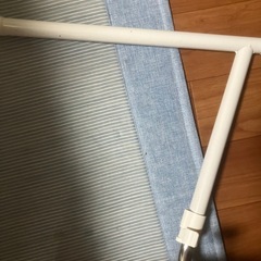 折りたたみ式テーブルの画像