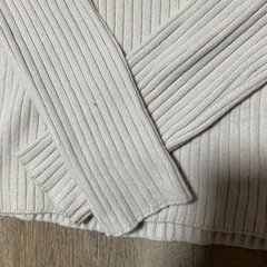 GU リブニット　Mサイズの画像