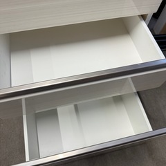 ニトリ　キッチンボード　食器棚の画像