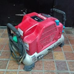 マキタ AC462XL エアコンプレッサー 常高圧【市川行徳店】【店頭取引限定】【ジャンク】管理番号：ITAM2OTMFQE8の画像