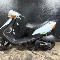 ★支払総額3.0万円★関東圏内即日配送可能！ 全車走行テスト済みです！ スズキ レッツ2 白　CA1PA 人気のレッツ2！ 2ストのためオイル注ぎ足すだけ！ バッテリー新品！ カスタムベースに♪の画像