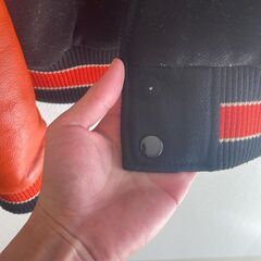Franklin & Marshall スタジャン ブラック×オレンジ Mサイズ相当 メンズ レディース可 レザー袖 アメカジ 古着の画像