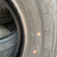 中古タイヤの画像