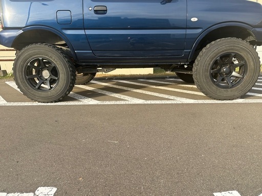 ジムニー　
タイヤとホイールセット