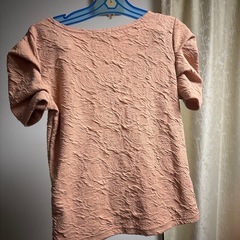 ANAP ベージュ パフスリーブ Tシャツの画像