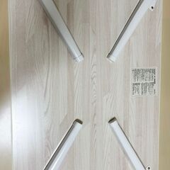 折り畳みテーブルの画像