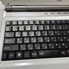 ノートパソコン　NEC lavie LL750/wの画像