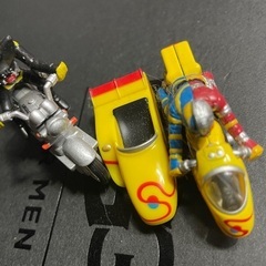 ハカイダーとキカイダー、ミニカーの画像