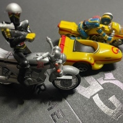 ハカイダーとキカイダー、ミニカーの画像