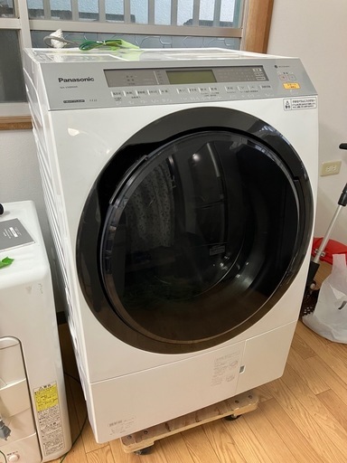 ?ドラム式洗濯機?Panasonic パナソニック　11kg 乾燥6kg NA-VX8900R 2019年