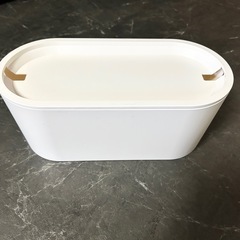 IKEAケーブル収納の画像