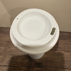 スターバックス プラスチック カップの画像