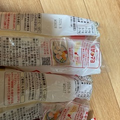 マヨネーズ4本とケチャップ1本の画像
