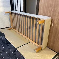 IKEA 脚付マットレス　シングルベッドの画像