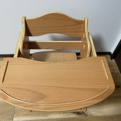幼児用折り畳みテーブル　木製の画像