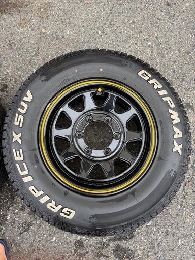 15インチ PCD139.7 6穴 +33 ハイエース200系 Gripmax Ice X SUV スタッドレスタイヤ　195/80/r15(2021)