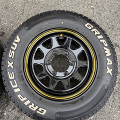 15インチ PCD139.7 6穴 +33 ハイエース200系 Gripmax Ice X SUV スタッドレスタイヤ　195/80/r15(2021)の画像