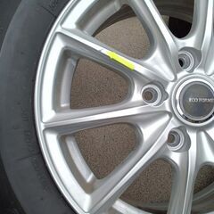 ★美品★フリード 冬 185/65R15 ラフェスタ【~90％ 富山】日本製 ブリヂストン 中古４本 PCD114.3（富山市 手渡しもOK）の画像