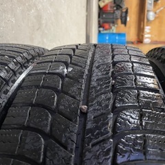 ミシュラン スタッドレス 195/80R15 LT 107/105　X-ice ハイエース キャラバン  の画像