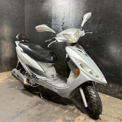 ★支払い総額3.8万円★関東圏内即日配送可能！キムコ Vリンク125SRC LEDテール！バックレスト付き！アルミステップボード！！の画像