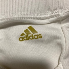 アディダス🔴ハーフパンツmサイズの画像