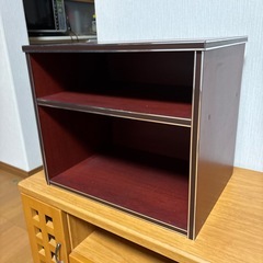棚、椅子、テレビ台の画像