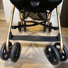 西松屋　ベビーカー
の画像