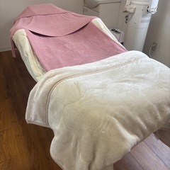 無料✨手動リクライニング式フェイシャルベッド／カバー付き・引き取り限定（茂原市） の画像