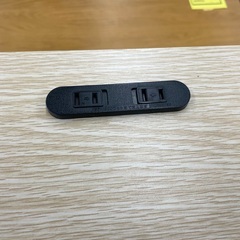 ◇ドリーム尼崎1号館◇【ジモティー割引対象商品】関家具 コンセント付きテーブル ハイタイプの画像
