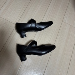 定価¥14,080-足のプロが考えた　足が楽なパンプス（長時間はいても痛くならない）　メイダイmeidai　の画像