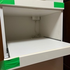食器棚の画像