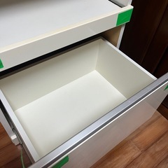 食器棚の画像