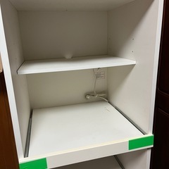 食器棚の画像