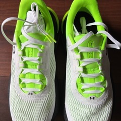 【新品】ランニングシューズの画像