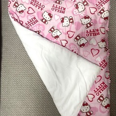 サンリオ ハローキティ お昼寝布団セットの画像