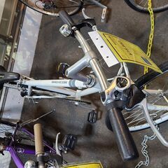 J1695【リユースのサカイ柏店】　asahi　アサヒサイクル　クロスバイク　SCH700　ホワイト　6段変速　700×28c　クリーニング、簡易メンテナンス済み　★店頭にて試乗可★  中古自転車 　流山市 中古自転車 松戸市 中古自転車 我孫子市 中古自転車 船橋市 中古自転車 守谷市 中古自転車 取手市 中古自転車　の画像