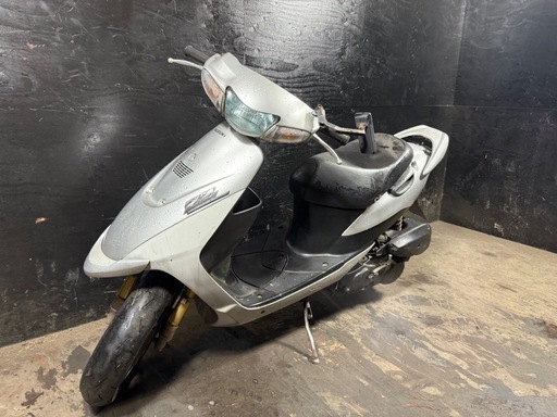 ★支払総額4.8万円★定休日なし！いつでも現車確認可能です！ スズキ ZZ シルバー CA1PB 人気のZZ！ 2ストのためオイル注ぎ足すだけ！ 12インチホイール！ バッテリー新品！