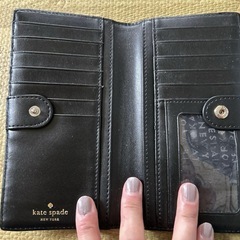 ケイトスペードのながさい長財布の画像