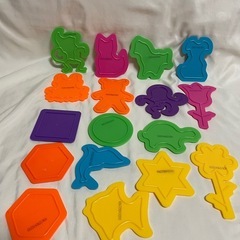 アイロンビーズ　プレート　16種類　17枚の画像