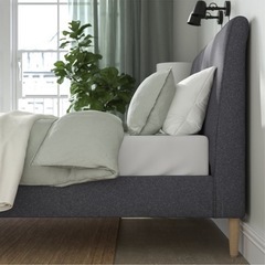 IKEA ベッドフレームの画像