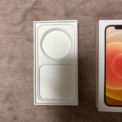 iPhone12
箱のみの画像