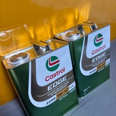 カストロール4L缶　5w40 1個売れちゃいましたましたの画像