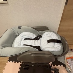 【11月中旬迄】コンビ　スウィングベッド&チェア　ハイローチェア　の画像