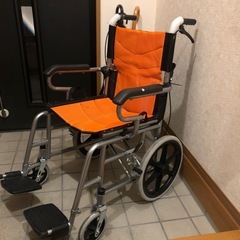 簡易
車いすの画像